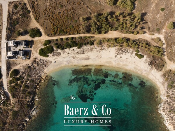 photo 4 Villa Helios | Seafront Living in Karystos