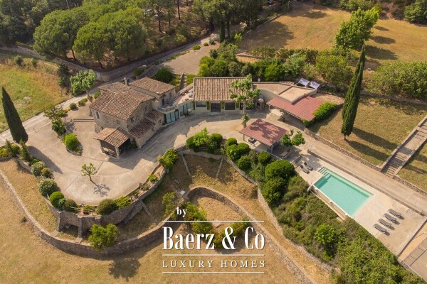 photo 29 Exceptional 18th century masia with tourist licence.