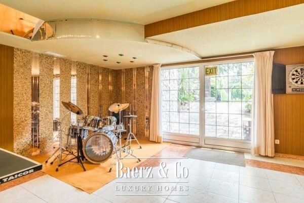 photo 11 Exclusive Luxury Villa for Sale in El Plantío – Prestigious Madrid Residential Estate