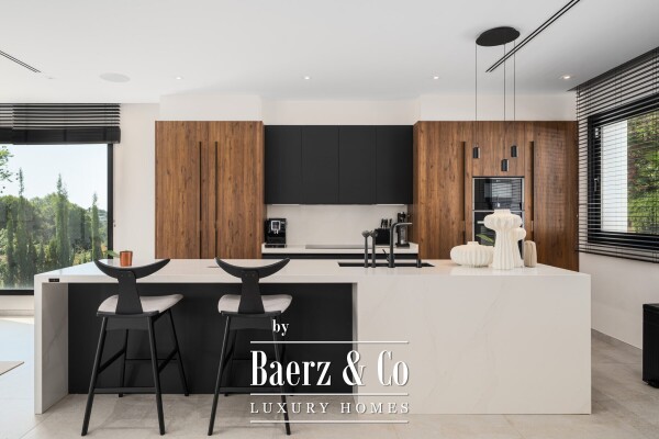 photo 5 Villa - Marbella East - Ref: 8685