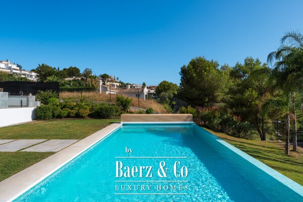 photo 12 Villa - Marbella East - Ref: 8685