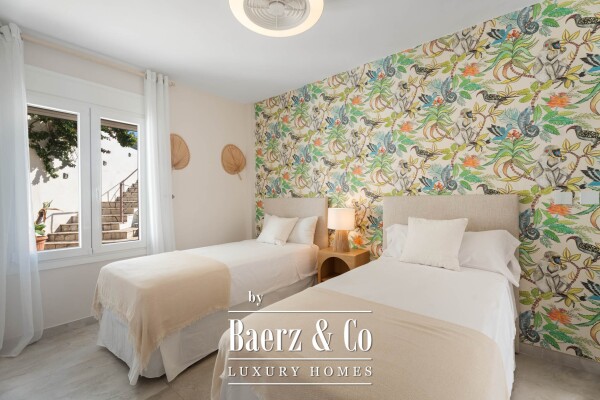 photo 40 Villa - Marbella East - Ref: 8690