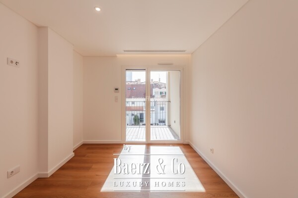 photo 20 Beautiful luxury home in Carcavelos e Parede, Parede