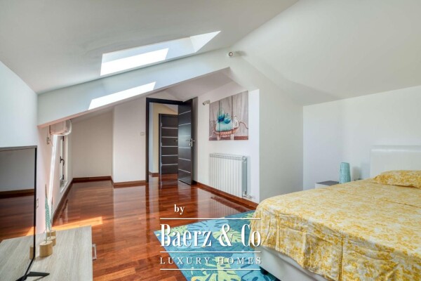 photo 21 Duplex Penthouse with a Garage in Budva