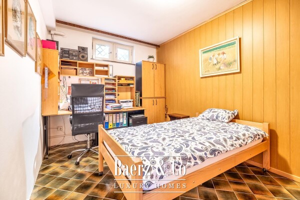 photo 11 Zagreb, Pantovčak, five room apartment with garage in one of the most beautiful streets in the city