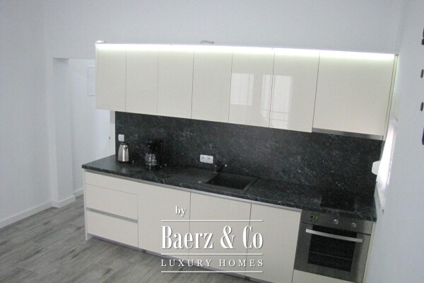 photo 9 Kruševo, Crna Punta, beautiful house first row to the sea with three residential units