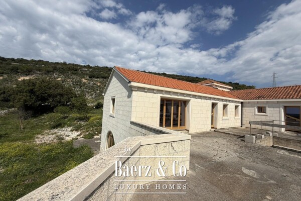 photo 12 Brač, Nerežišća, a stone villa on a spacious plot of 28,122 m².