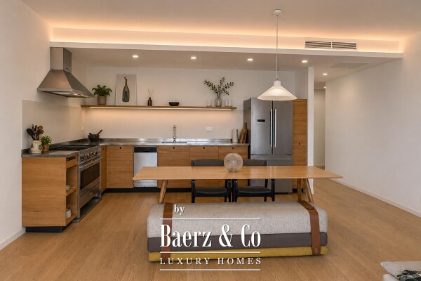 photo 1 Split, Žnjan, Morska vila, three-bedroom apartment with a loggia and two garage spaces, sea view