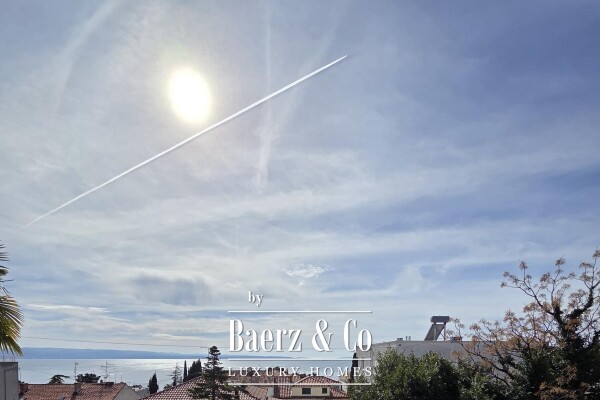 photo 1 Split, Bačvice, Two-bedroom apartment with courtyard and sea views