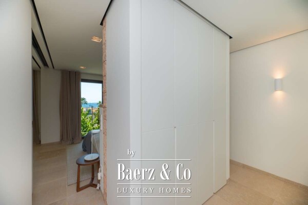 photo 18 Beautiful luxury home in Playa D'en Bossa, Playa D'en Bossa