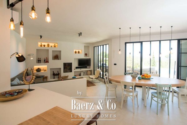 photo 3 Beautiful luxury home in Cala Tarida, Cala Tarida