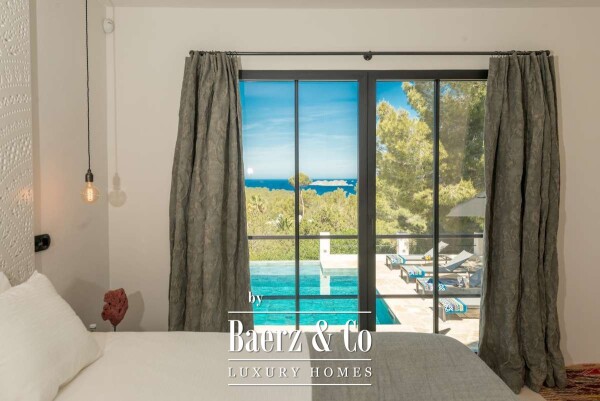photo 14 Beautiful luxury home in Cala Tarida, Cala Tarida