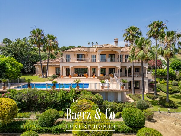 photo 1 Beautiful luxury home in Sotogrande, La Reserva - Zona L