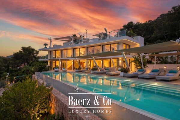 photo 1 Beautiful luxury home in Roca Llisa, Roca Llisa
