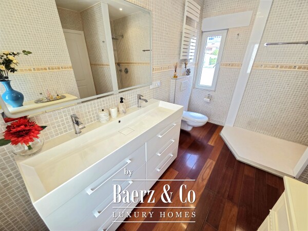 photo 34 Exclusive villa situated in prestigious residential area Tenerife