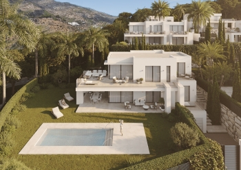 Four-Bedroom Villa with Private Elevator on an 815 m² Plot, Mijas