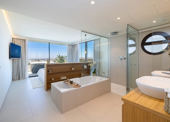 Luxury Sky Villa with Panoramic Sea Views