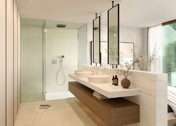 Luxury Garden Villa with Private Pool and Garden